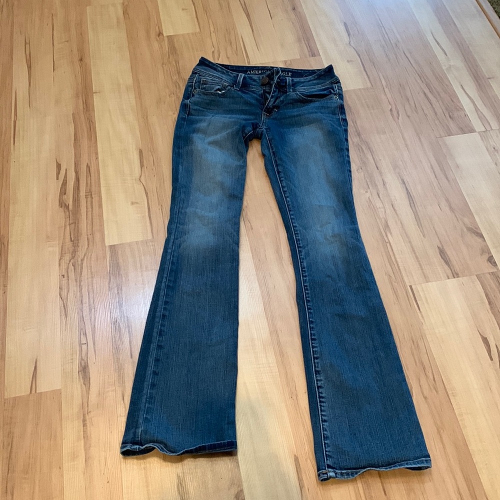 Women’s size 0 American Eagle jeans